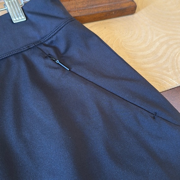 Tommy Bahama Skort, Aubrey IslandZone Skort, Black, Medium - Picture 4 of 11